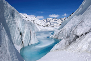Mer De Glace Glacier 5k (320x240) Resolution Wallpaper