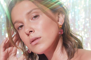 Millie Bobby Brown Florence By Mills Highlight You (1336x768) Resolution Wallpaper
