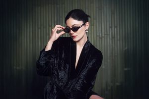 Monica Barbaro Dior 2025 (2048x2048) Resolution Wallpaper