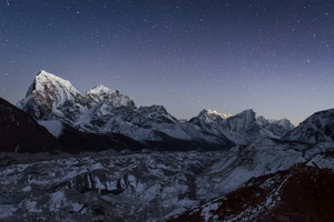 Mount Cholatse And Ngozumpa Glacier Night In Gokyo (2560x1600) Resolution Wallpaper