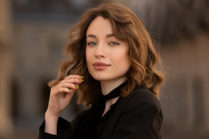 Natural Beauty Hair Curls In Black Elegance (2560x1600) Resolution Wallpaper