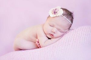 Newborn Baby Cute Wallpaper