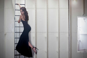 Olga Kurylenko In Black Dress (1400x900) Resolution Wallpaper