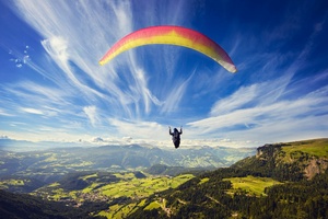Paragliding (320x240) Resolution Wallpaper