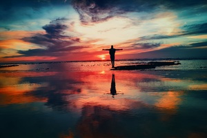 Person Silhouette Ocean Sunset Wallpaper