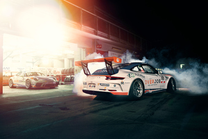 Porsche 911 Gt3 Cup Burning Out 4k