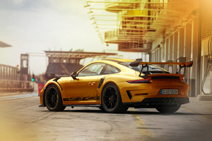 Porsche 911GT3RS Gold 4k Rear