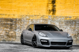 Porsche Panamera Wallpaper