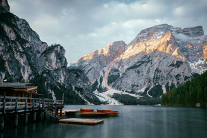 Pragser Wildsee Italy (2560x1600) Resolution Wallpaper