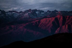 Red Mountain Range Highlands 8k Wallpaper
