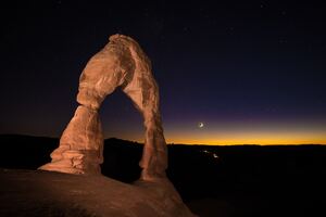Rock Formation In The Middle Of Night Sky 4k