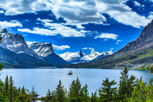 Saint Mary Lake In Glacier National Park Wallpaper
