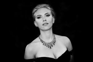 Scarlett Johansson 11 (1366x768) Resolution Wallpaper