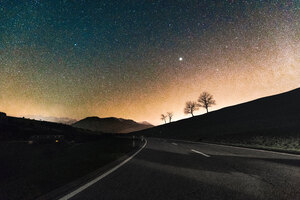Sky Full Of Stars Road 8k Wallpaper