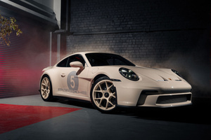 Spectacular Porsche 911 (1336x768) Resolution Wallpaper