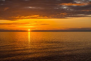 Sun Sea Evening Beautiful (2560x1024) Resolution Wallpaper