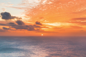 Sunset At Edge Of Ocean 5k (2560x1600) Resolution Wallpaper