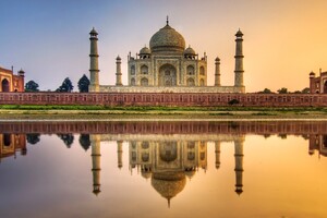 Taj Mahal India (1280x720) Resolution Wallpaper