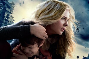 The 5th Wave 2016 Movie Wallpaper