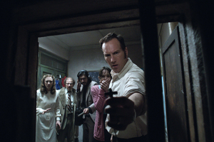 The Conjuring 2 Priest (1440x900) Resolution Wallpaper