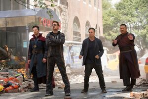 Tony Stark Doctor Strange Wong And Bruce Banner In Avengers Infinity War