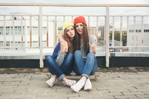 Two Girls With Hats Wallpaper