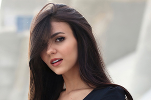Victoria Justice Cute Hair In Face 4k