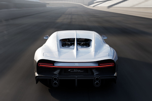 White Bugatti Chiron Wallpaper
