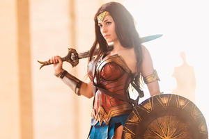 Wonder Woman Cosplay Girl 2022 4k