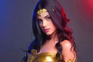 Wonder Woman Cosplay Girl 4k