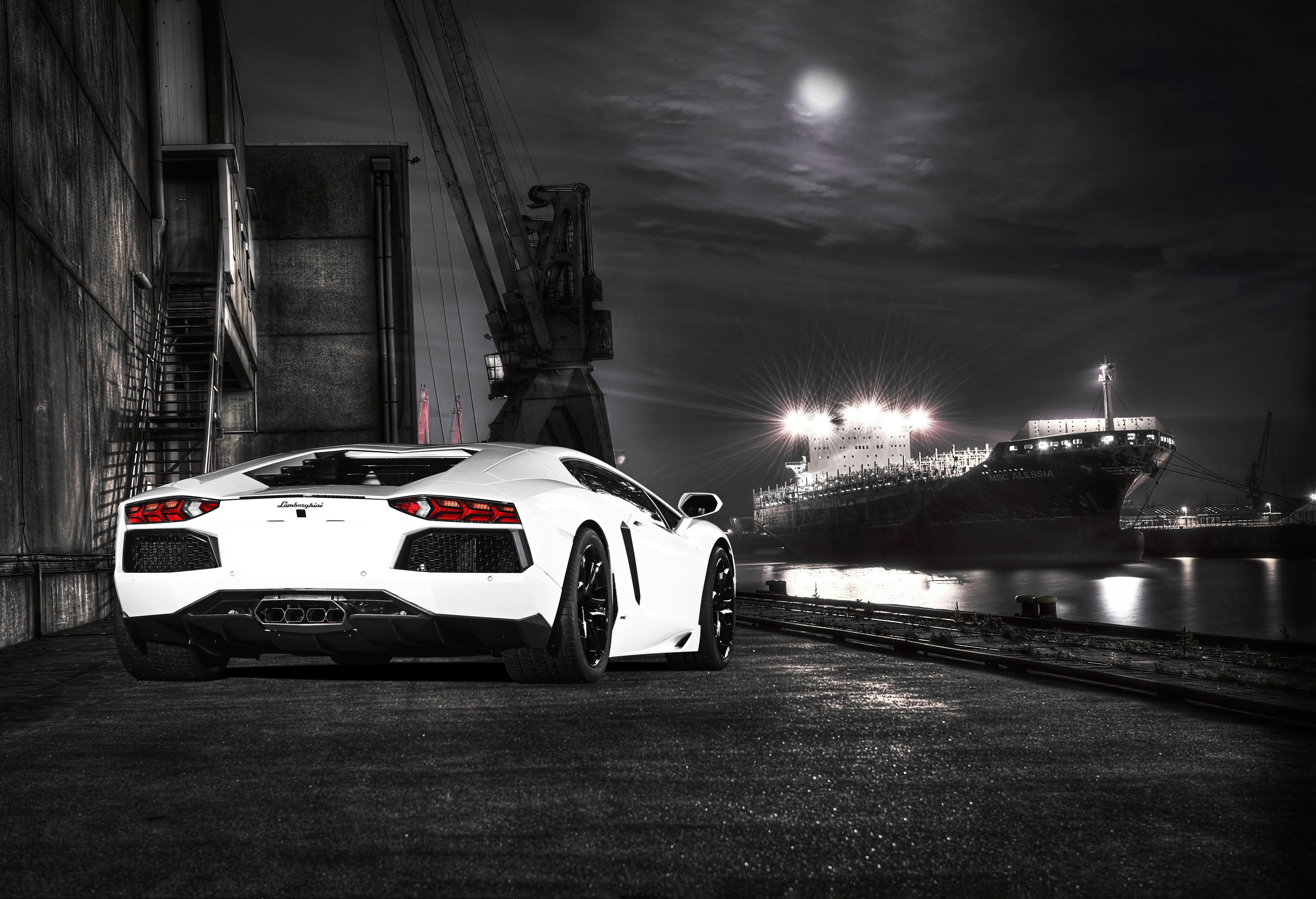 Красивая заставка машины. Lamborghini Aventador. Ламборджини авентадор ночью. Lamborghini Aventador lp900-4.