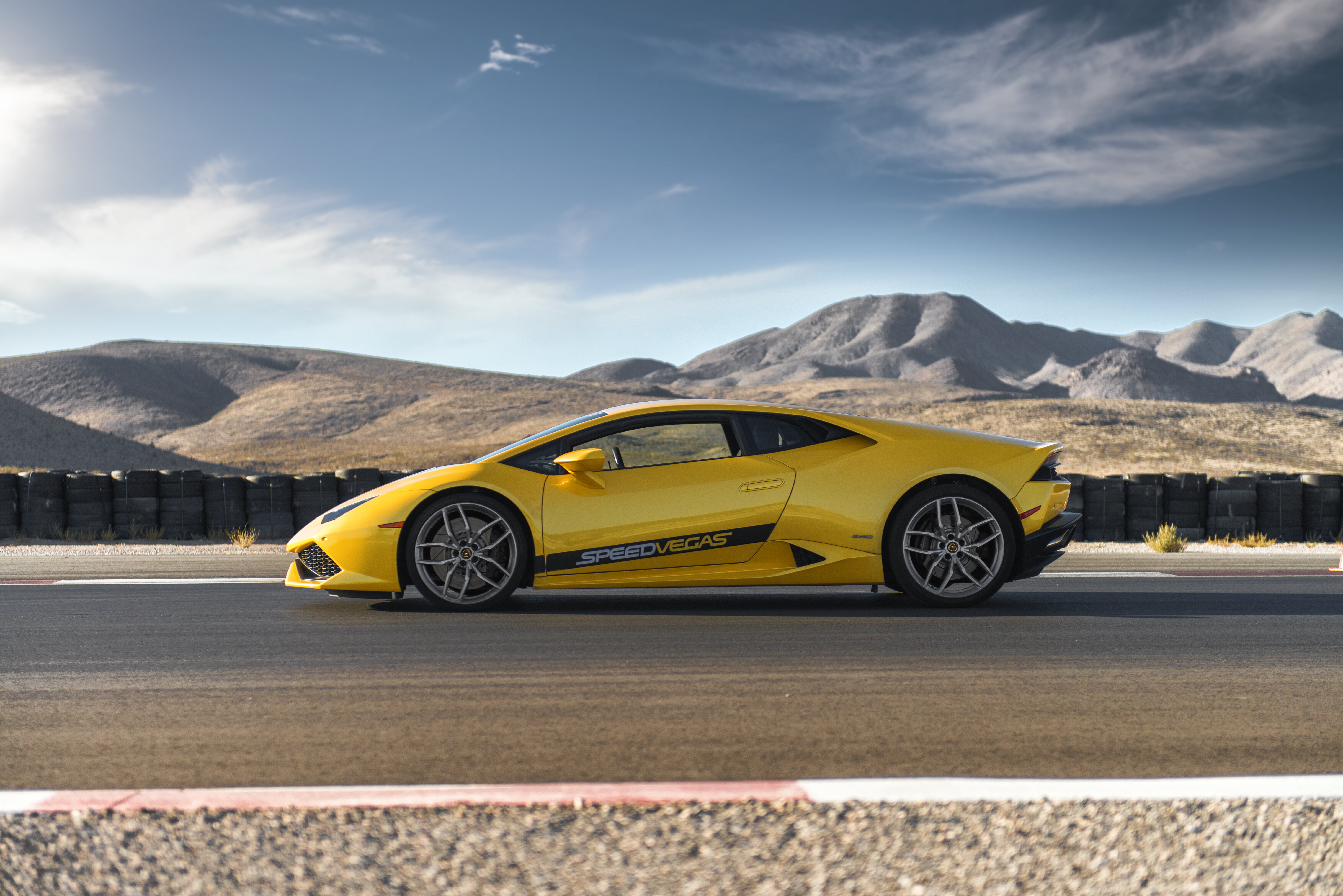 Yellow Lamborghini Huracan 8k, HD Cars, 4k Wallpapers, Images