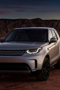 2017 Land Rover Discovery Sd4 (360x640) Resolution Wallpaper