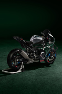 2026 Bmw M 1000 Rr Isle Of Man Tt Limited Edition (320x568) Resolution Wallpaper