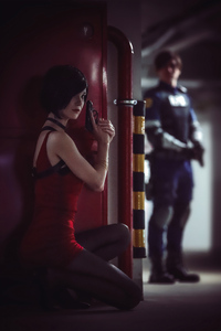 Ada Wong And Leon Cosplay (240x400) Resolution Wallpaper