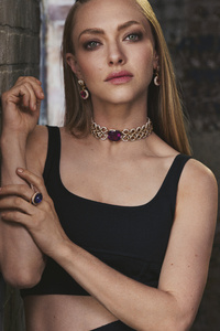 Amanda Seyfried Vogue 2023 (640x960) Resolution Wallpaper