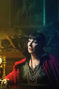 1280x2120 Anjelica Huston As The Director In John Wick Chapter 3 Parabellum 2019 8K