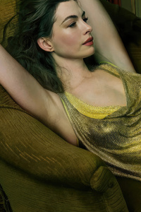 Anne Hathaway Us Vogue March 2024 (480x800) Resolution Wallpaper