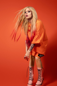 Avril Lavigne Photoshoot For Basic Magazine 5k