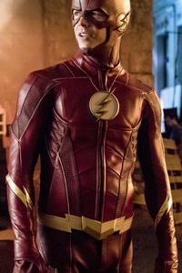 Barry Allen As Flash In The Flash Season 4 2017