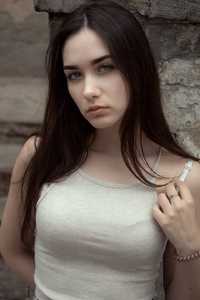 Beautiful Girl In White Tank Top (320x568) Resolution Wallpaper