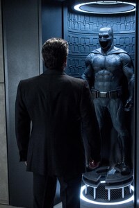 320x568 Ben Affleck In Batman vs Superman