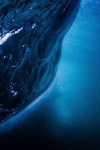Blue Ocean Sea Underwater 4k (1125x2436) Resolution Wallpaper