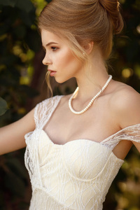 720x1280 Bridal Gown Girl White Dress