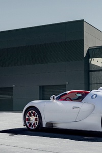 Bugatti Veyron Grand Sport Vitesse (1125x2436) Resolution Wallpaper