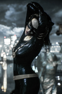 Cat Woman Batman Arkham Knight 4k (320x480) Resolution Wallpaper