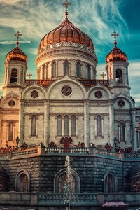 Cathedral of Christ the Savior in Russia (750x1334) Resolution Wallpaper