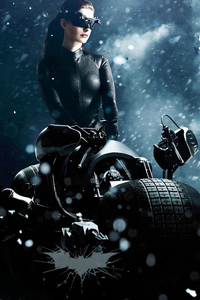 Catwoman Selina Kyle (540x960) Resolution Wallpaper