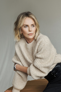 Charlize Theron Town And Country 2023 4k (1080x2280) Resolution Wallpaper