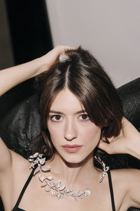 Daisy Edgar Jones For W Korea 2025 (360x640) Resolution Wallpaper
